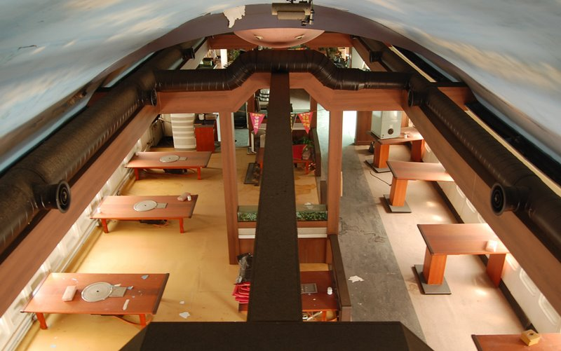 Illustration for article titled First Commercial 747 Is Now a Crappy Restaurant in Korea